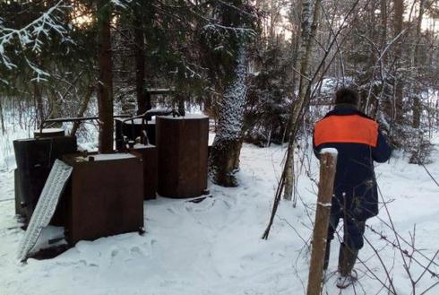 В Молодечненском районе обнаружен самогонный аппарат с 240 литрами браги