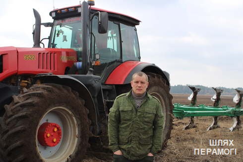 В ранняй вясны да глыбокай восені с усведамленнем гэтага жывуць і працуюць земляробы