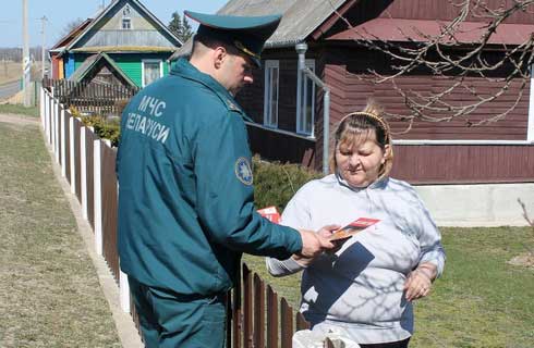 Вилейский РОЧС проверил готовность привлекаемой техники для тушения лесных пожаров Вилейский РОЧС проверил готовность привлекаемой техники для тушения лесных пожаров