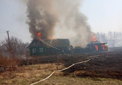 За выходные в Вилейском районе произошло несколько пожаров из-за неосторожного обращения с огнем За выходные в Вилейском районе произошло несколько пожаров из-за неосторожного обращения с огнем
