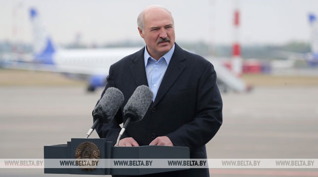 Лукашенко открыл новую взлетно-посадочную полосу в Национальном аэропорту Минск