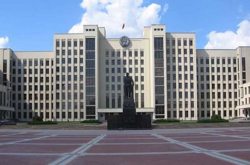 Выставку вилейского художника покажут в Доме правительства в Минске