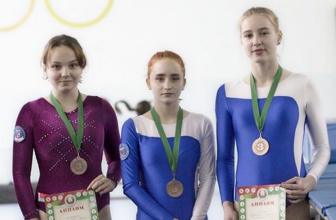 Вилейские батутисты соревновались с сильнейшими спортсменами страны и вошли в тройку лидеров Вилейские батутисты соревновались с сильнейшими спортсменами страны и вошли в тройку лидеров