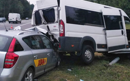 ДТП с участием двух такси на автодороге Минск – Молодечно – Нарочь. Один человек погиб и пятеро получили травмы