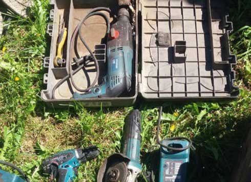 В Молодечно задержали подозреваемого в краже, маскировавшегося под женщину В Молодечно задержали подозреваемого в краже, маскировавшегося под женщину