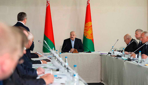 Александр Лукашенко совершил рабочую поездку в Витебский район.