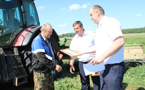 Прамежкавыя вынікі важнай сезоннай кампаніі ўжо падведзены. Сярод лідараў – «Новая Любанія» і «Нарачанскія зоры»