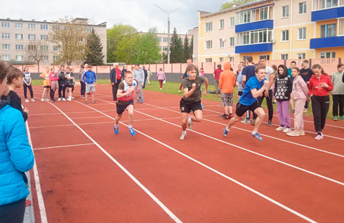 В районе среди юных спортсменов определены лучшие легкоатлеты