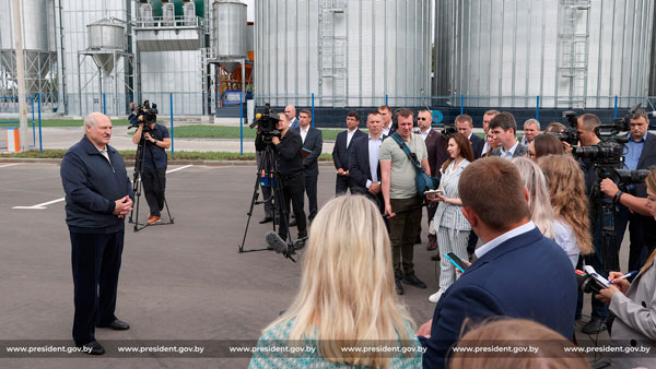 Глава государства также высказался на тему продовольственной сделки по вывозу украинского зерна