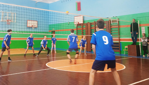 Определился лучший спортивный класс по волейболу среди учащихся 10-х классов