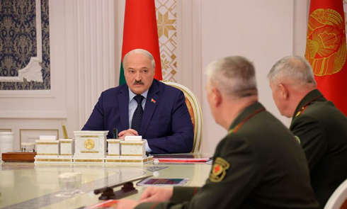 Обстановка по периметру, беженцы и армейская поддержка. Охрану госграницы обсудили у Лукашенко