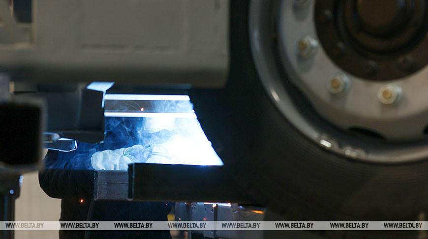 В Беларуси запустят производство легковых авто под брендом Hongqi