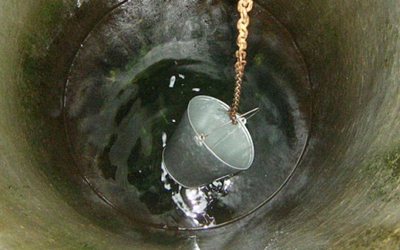 Специалисты проверили питьевую воду в колодцах Вилейского района