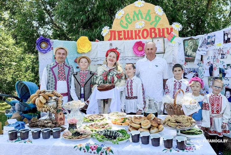 Сям’я Ляшковічаў з Даўгінава – у ліку пераможцаў абласнога праекта «Уладар сяла-2024»