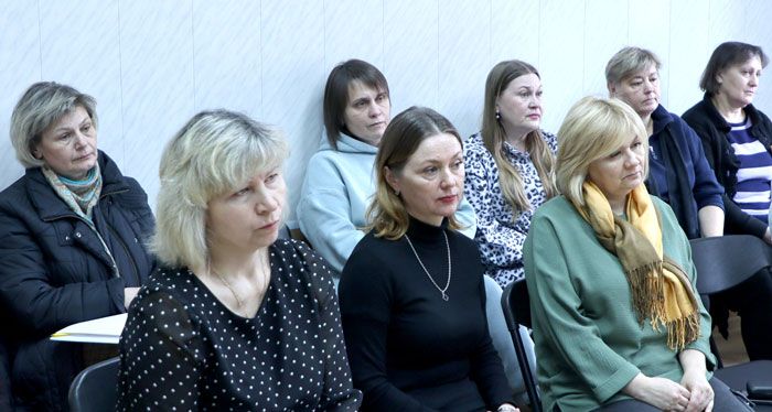 Какие насущные вопросы волнуют коллектив Центра эстетического воспитания?