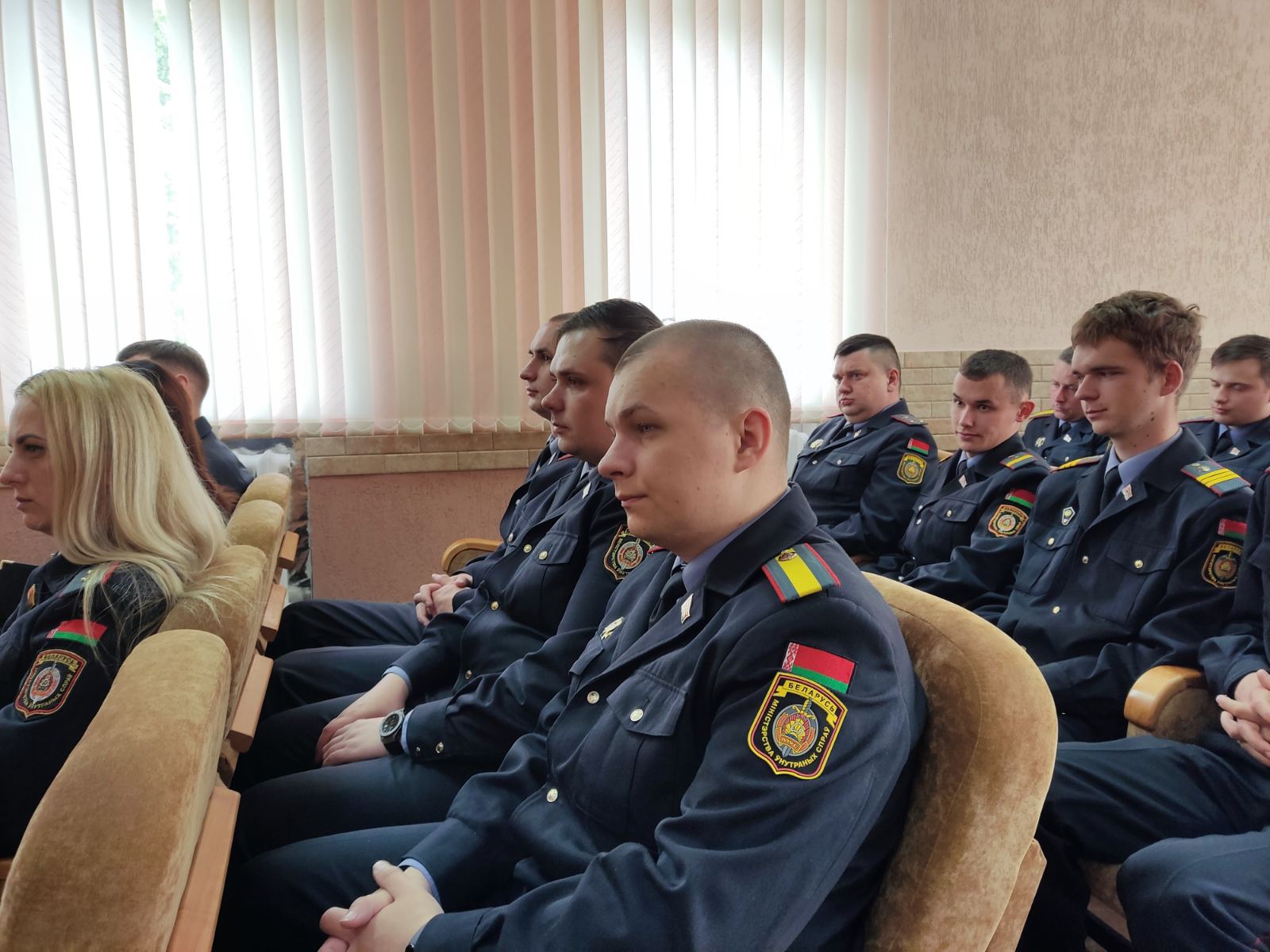 Диалог – для информирования и действия: в Вилейском отделе Департамента охраны прошла встреча с руководством района