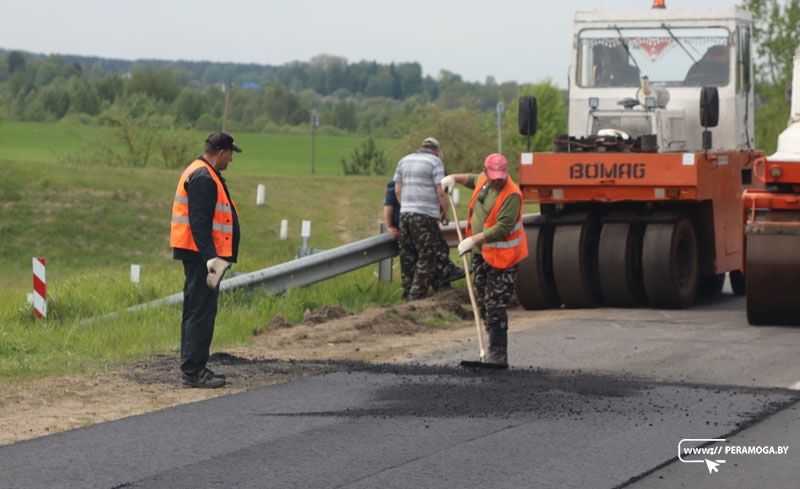 В Вилейском районе благоустраивают дороги В Вилейском районе благоустраивают дороги