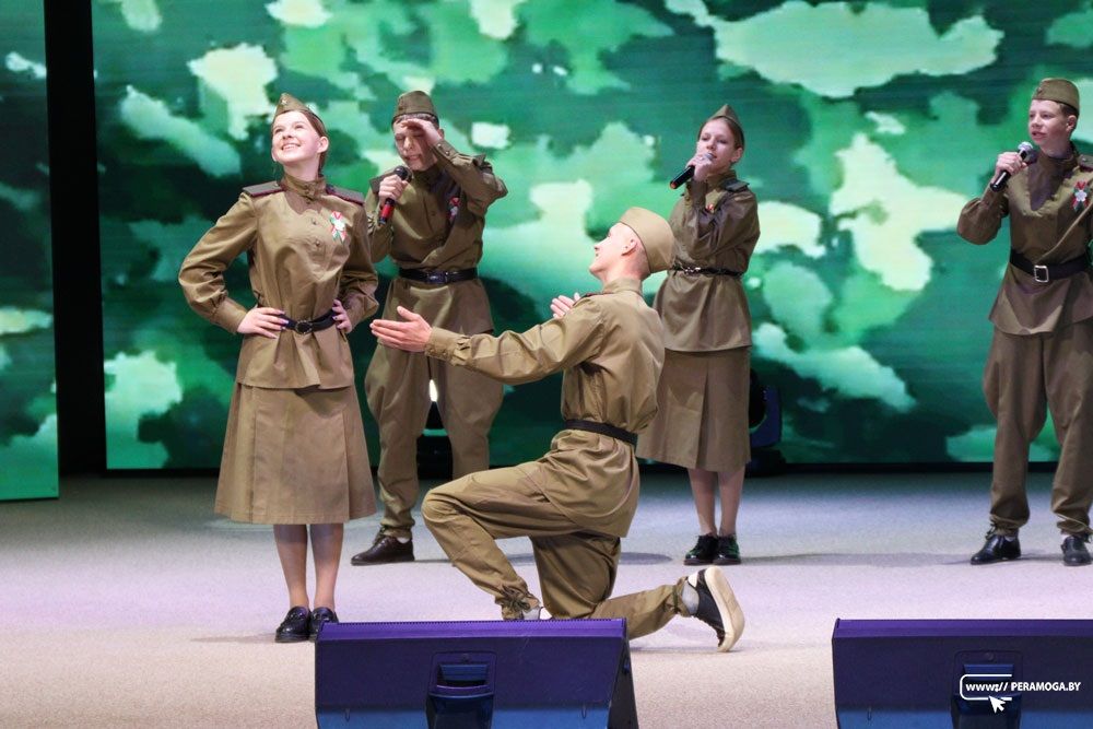 "Им песня помогала победить". В Вилейке прошёл конкурс исполнителей военно­-патриотической песни