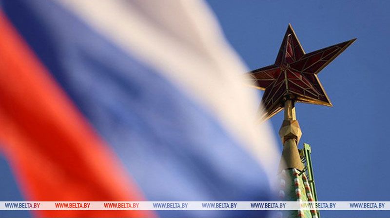 Лукашенко поздравил Путина с Днем России