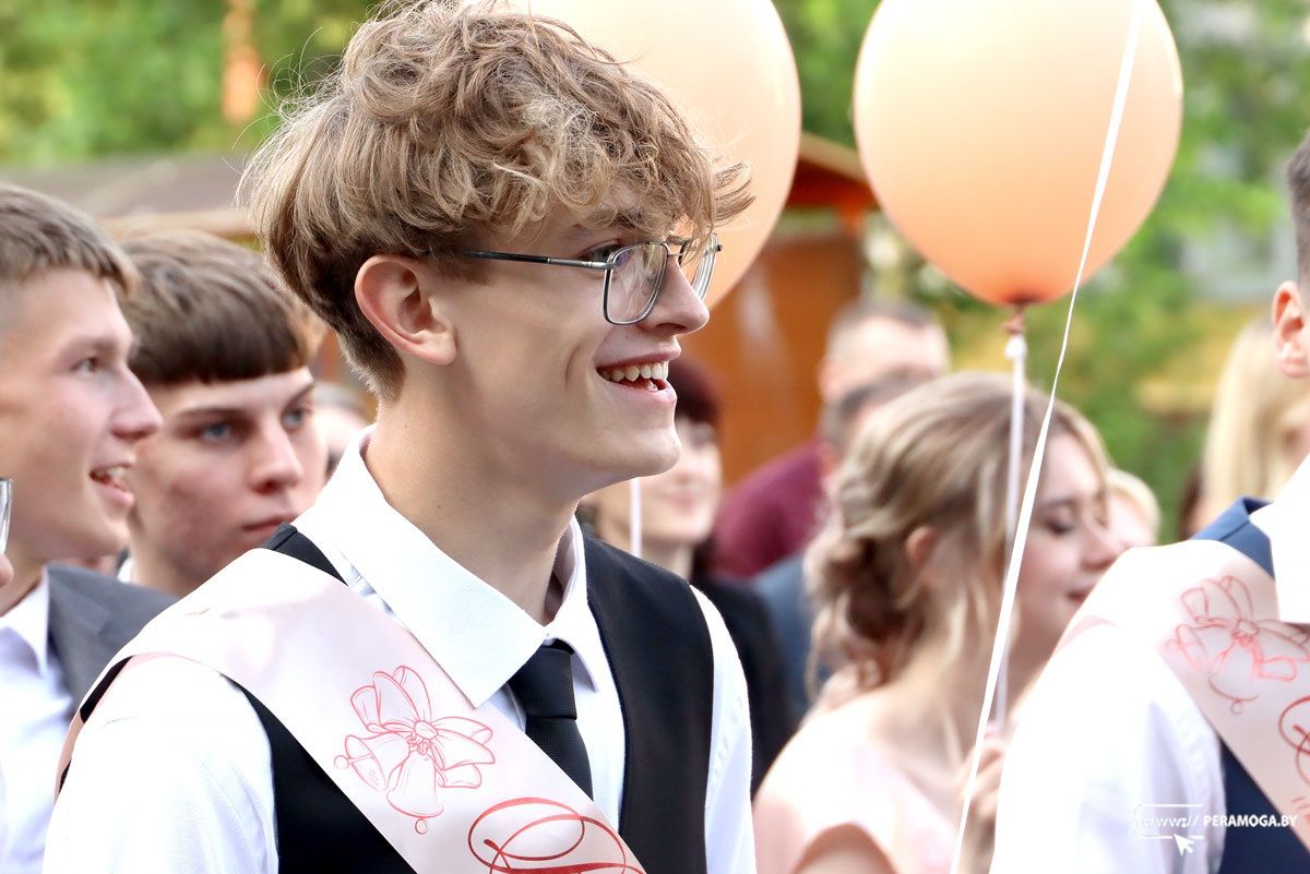 Районный выпускной вечер – торжественный финальный аккорд для 234 выпускников Вилейщины