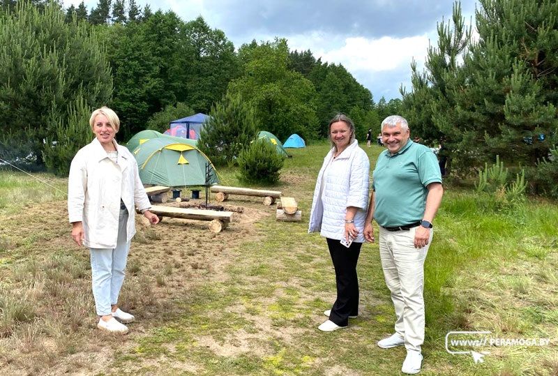Светлана Соколовская посетила воспитательно-оздоровительные лагеря Вилейщины