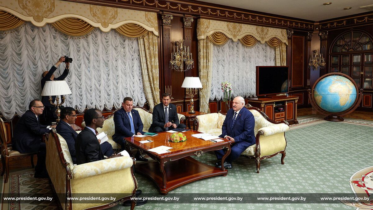 Президент Беларуси Александр Лукашенко встретился с Министром иностранных дел Эфиопии Гедионом Тимотевосом