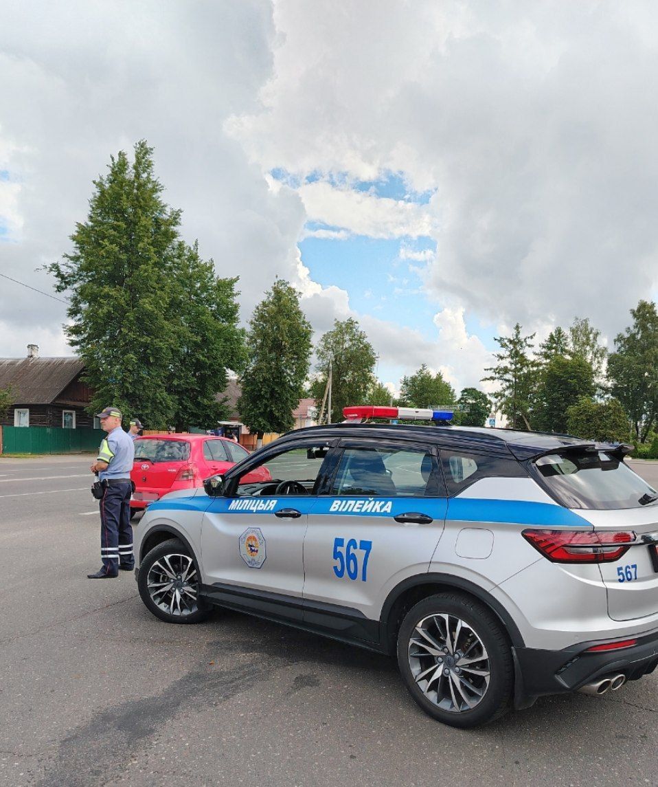Позаботься о себе и о своих близких! В Вилейке в единый день безопасности сотрудники ГАИ и редакция проконтролировали соблюдение ПДД