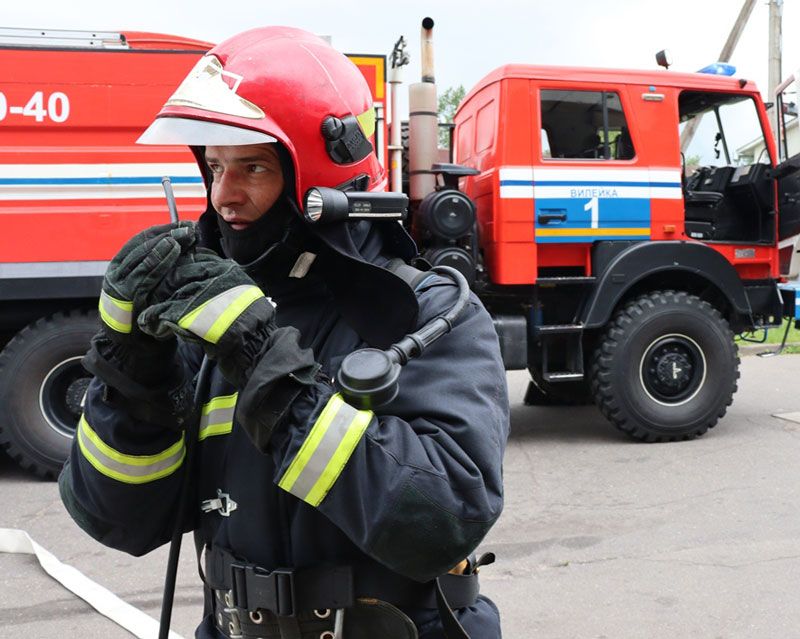 Работники Вилейского РОЧС с 23 июля по 27 июля в общежитии ГУП «Вилейское ЖКХ» по улице Шубина, 3 «А» проведут профилактическое мероприятие Работники Вилейского РОЧС с 23 июля по 27 июля в общежитии ГУП «Вилейское ЖКХ» по улице Шубина, 3 «А» проведут профилактическое мероприятие