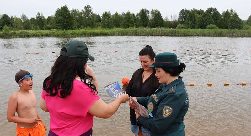 Чтобы отдых был безопасным: отправились в рейд на Вилейское водохранилище