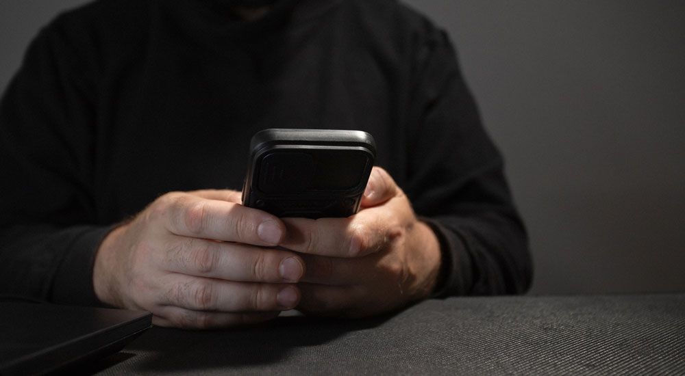 «Легкие деньги» обернутся потерей: МТС раскрывает схемы фейковых трейдинговых и инвестиционных платформ