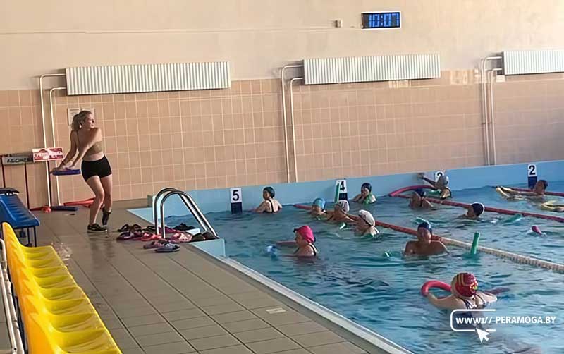 Здоровье и активность после 60: популярность аквааэробики среди пожилых вилейчан набирает обороты