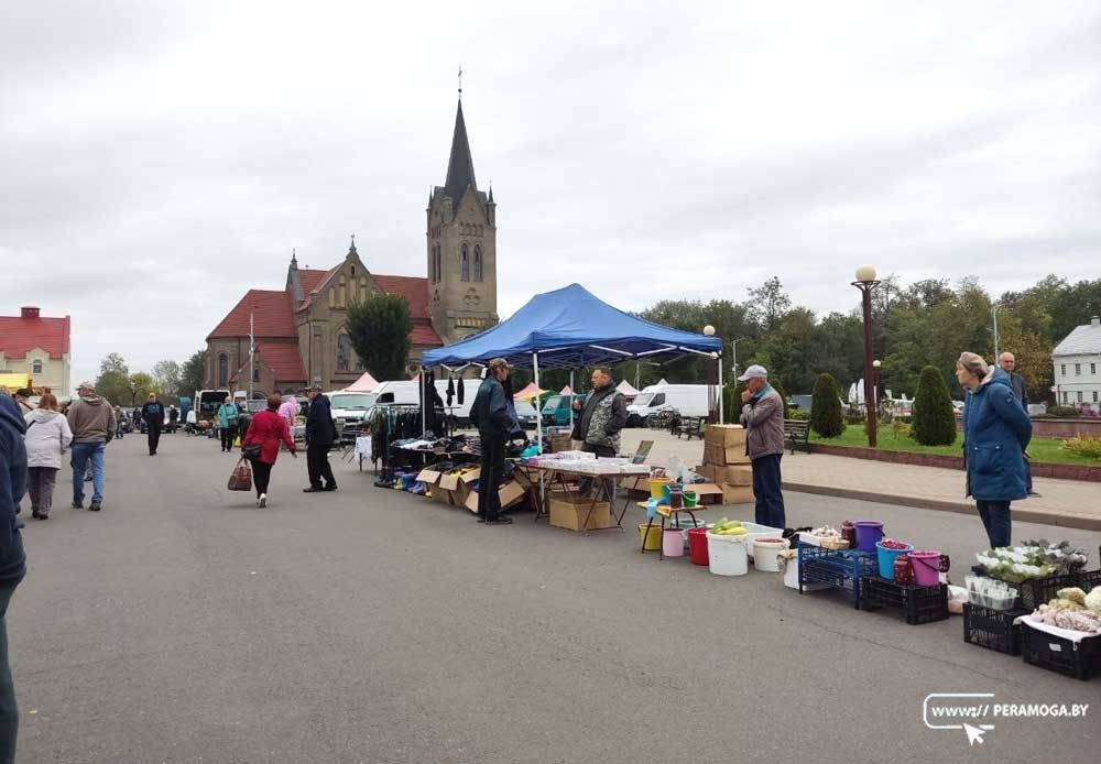 От картофеля – до арбузов и клюквы. В Вилейке стартовал сезон осенних ярмарок От картофеля – до арбузов и клюквы. В Вилейке стартовал сезон осенних ярмарок