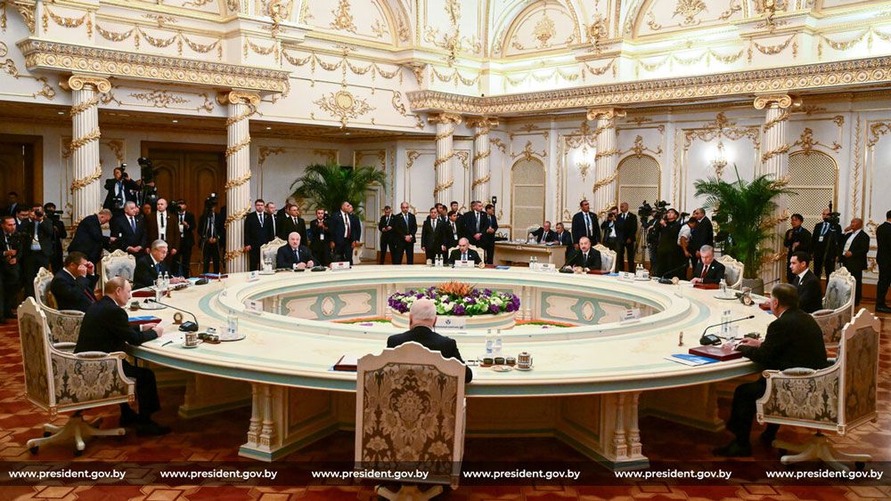 Александр Лукашенко принял участие в заседании Совета глав государств СНГ в Душанбе
