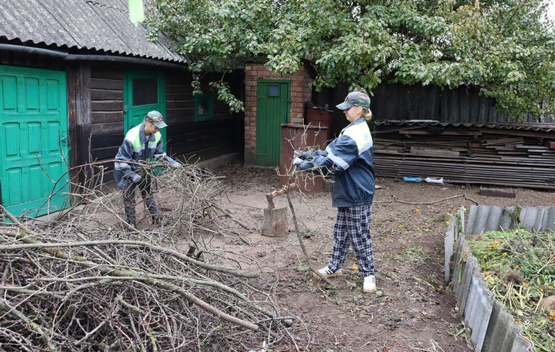 Воспитанники Военно-патриотического клуба «Единство» приняли участие в марафоне «112 добрых дел»