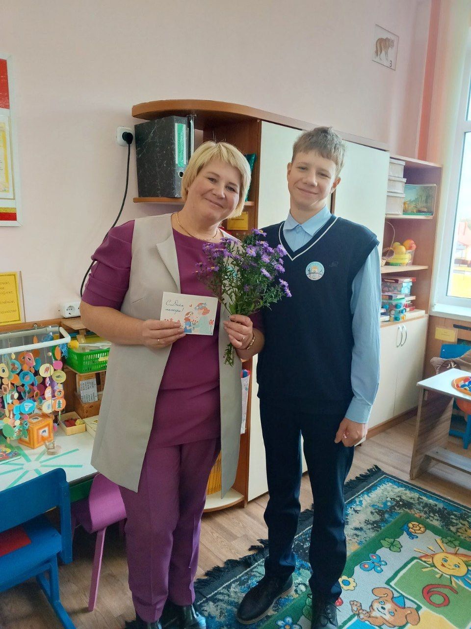 Акцию "С любовью к самым родным!" провели в Долгиновской средней школе имени В. И. Слободчикова