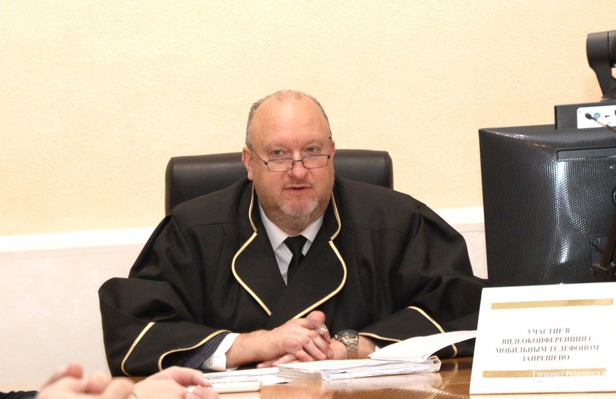 Практика и просвещение: в Вилейке прошли выездные заседания областного экономического суда