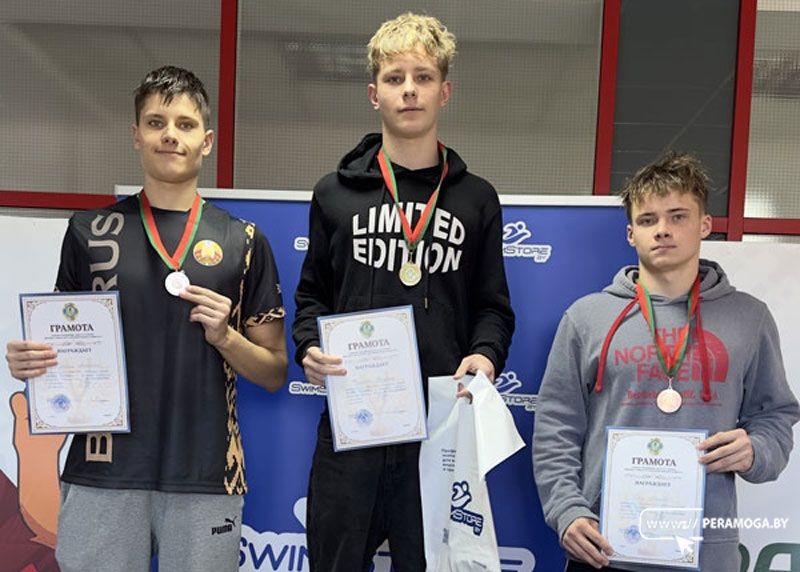 Вилейские пловцы на соревнованиях в Березино – среди лучших