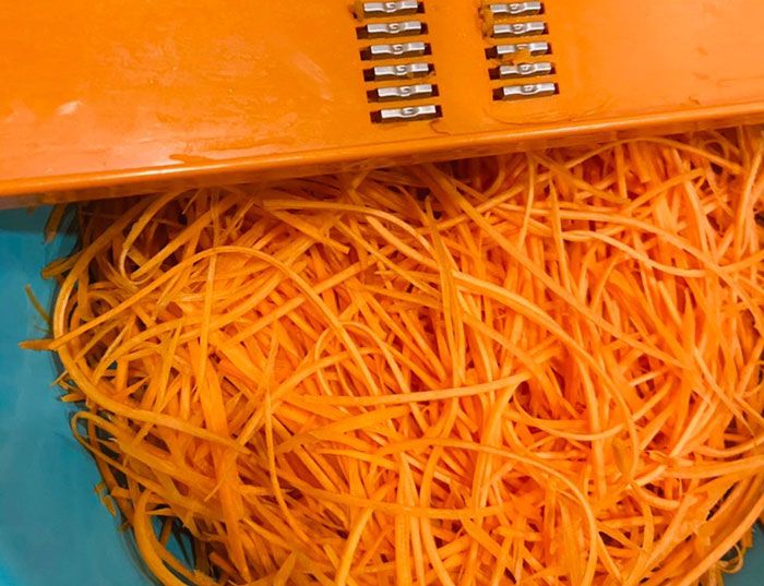 Готовим дома морковь по-корейски на зиму