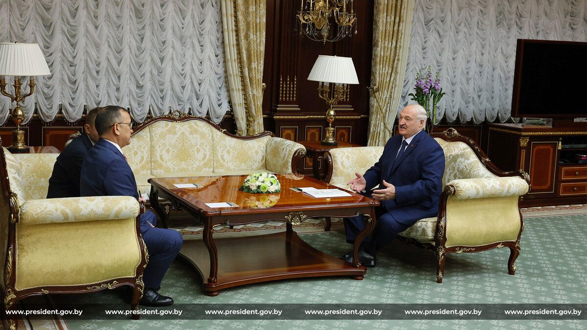 Встреча с Чрезвычайным и Полномочным Послом Венесуэлы в России Хесусом Рафаэлем Саласаром Веласкесом