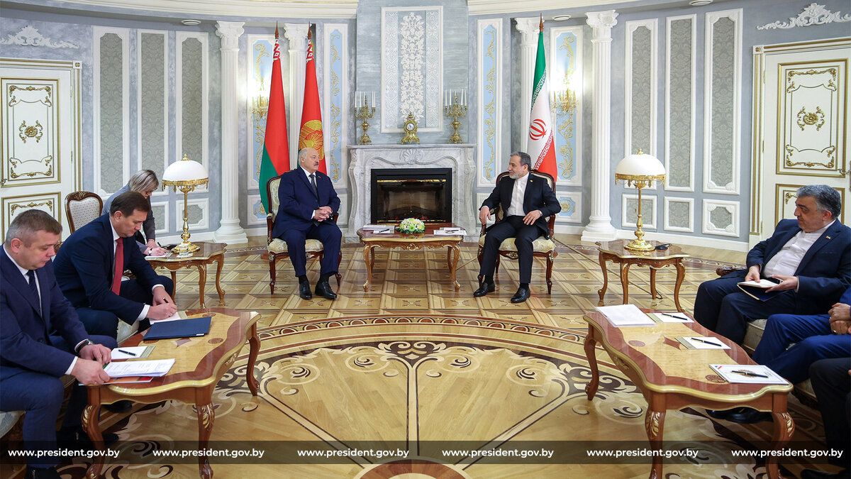 Александр Лукашенко встретился с Министром иностранных дел Ирана Аббасом Аракчи