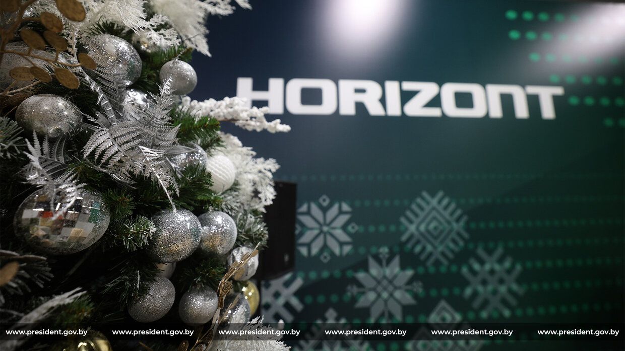 Александр Лукашенко посетит производственные площадки холдинга "Горизонт"