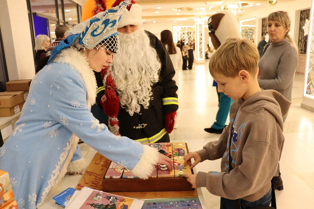 Вилейские спасатели для гостей Дворца культуры провели интересное мероприятие