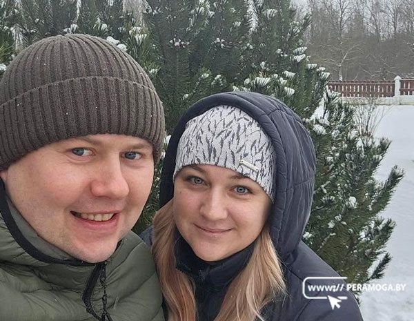 Советские фильмы, запах ели и вера в чудо. Без чего жители Вилейки не представляют Новый год?