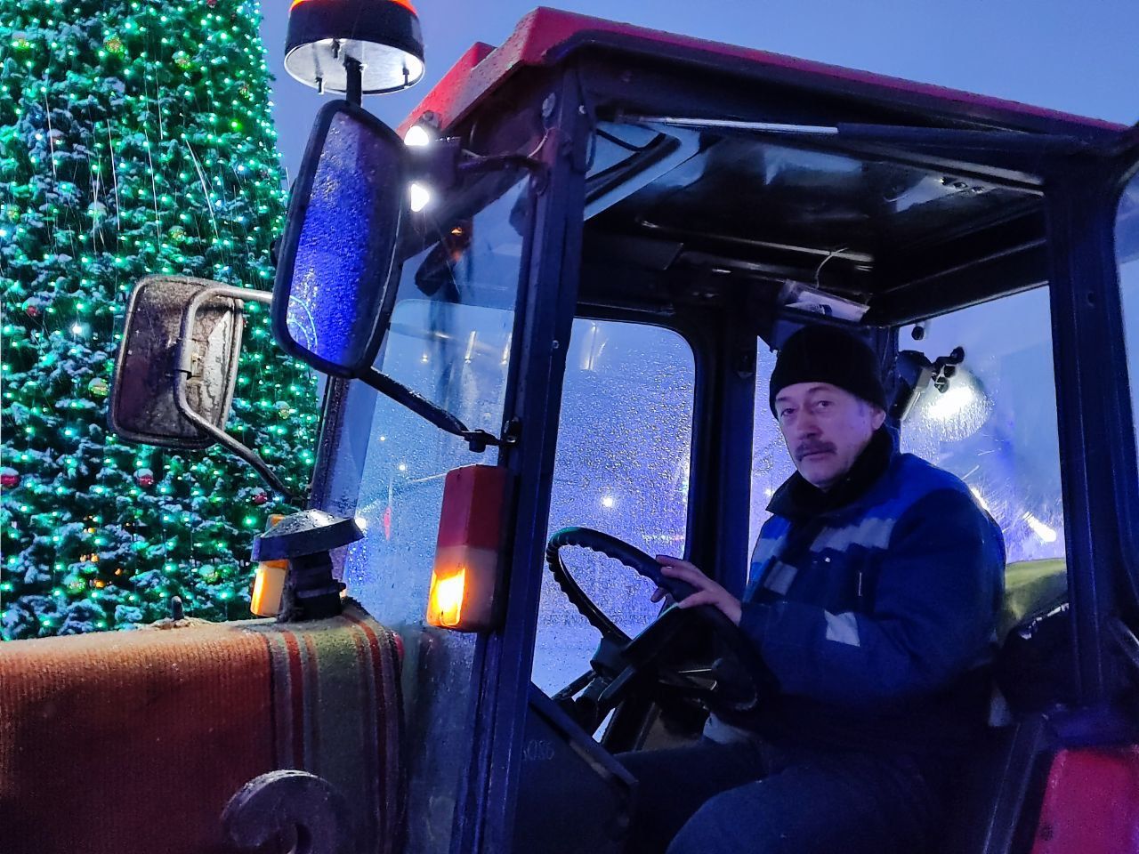 Пока город спит, работники Вилейского ЖКХ уже трудятся