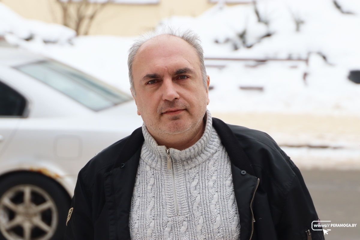 Заряжен идеями на годы вперед: вилейчанин Андрей Зюлько оживляет дерево лазером