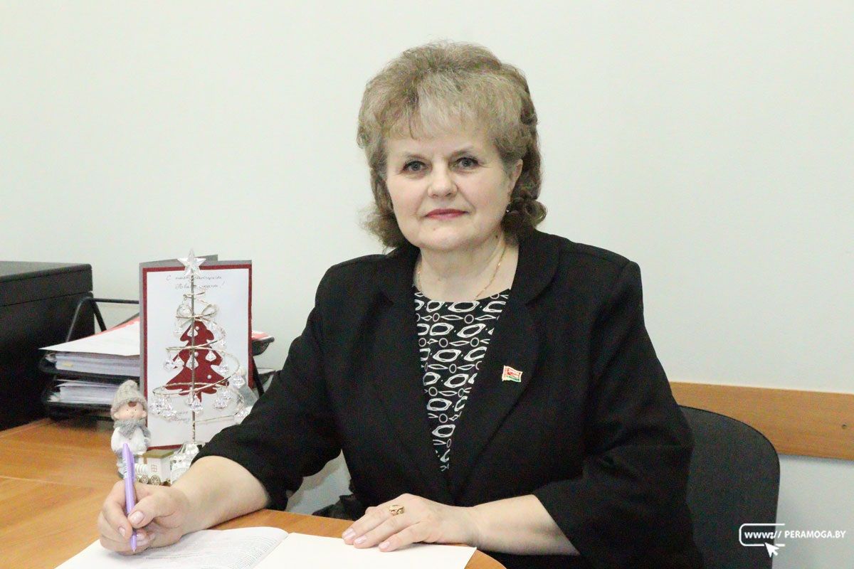 Индивидуальный подход к каждой судьбе: о работе заведующей сектором назначения пенсий Янины Коляго