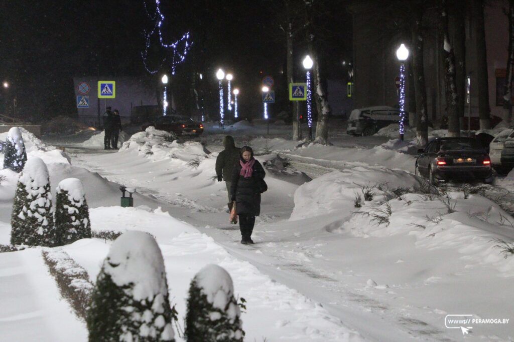 Энергетики восстанавливают электроснабжение в 24 населенных пунктах Беларуси Энергетики восстанавливают электроснабжение в 24 населенных пунктах Беларуси