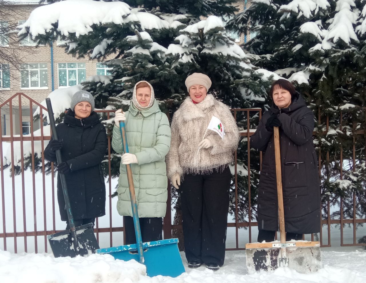 Вместе против циклона: "Логос" в деле!