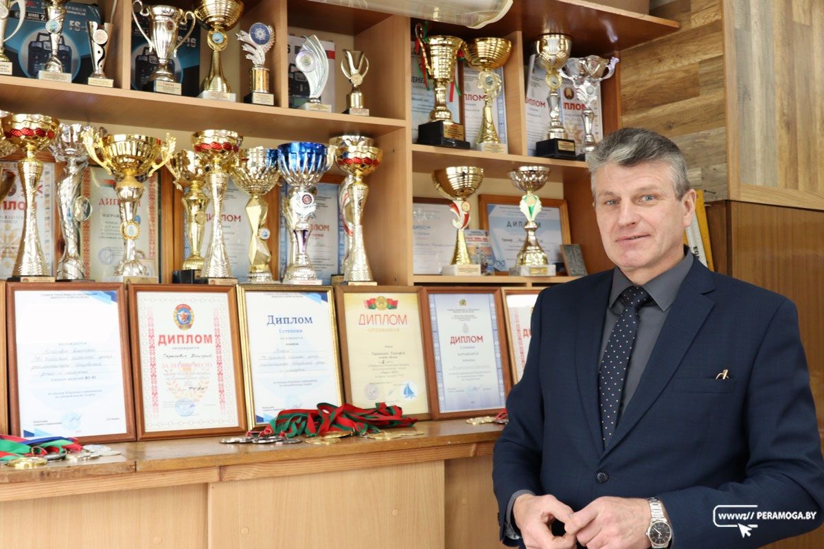 Фанат своего дела: как учитель из Чурленской школы растит чемпионов по судомоделированию