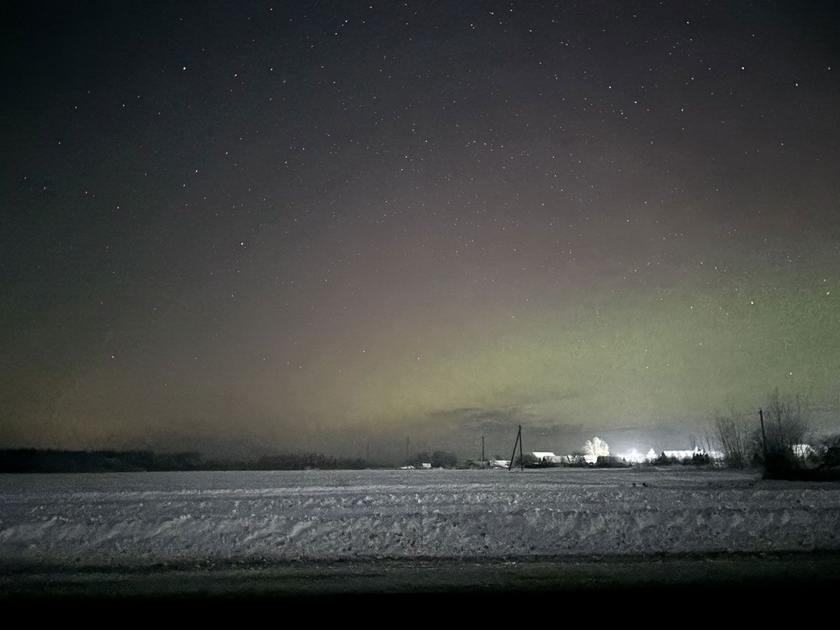 Фотофакт: полярное сияние в Вилейке